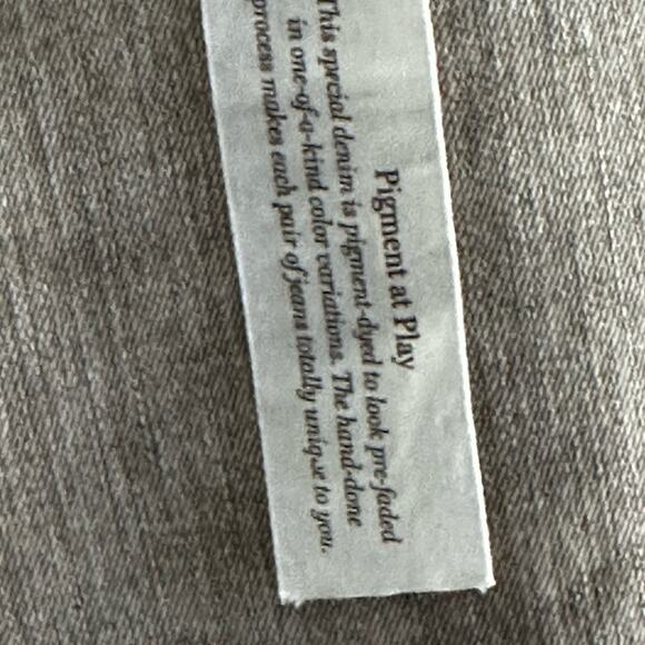 Chicos Platinum Denim Ultimate Fit Barely Flare Jeans Size 2.5 12 14 New - Picture 2 of 8